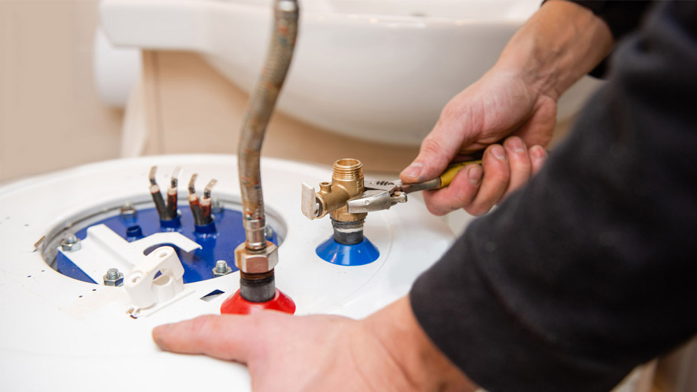 Water Heater Maintenance in Olinda